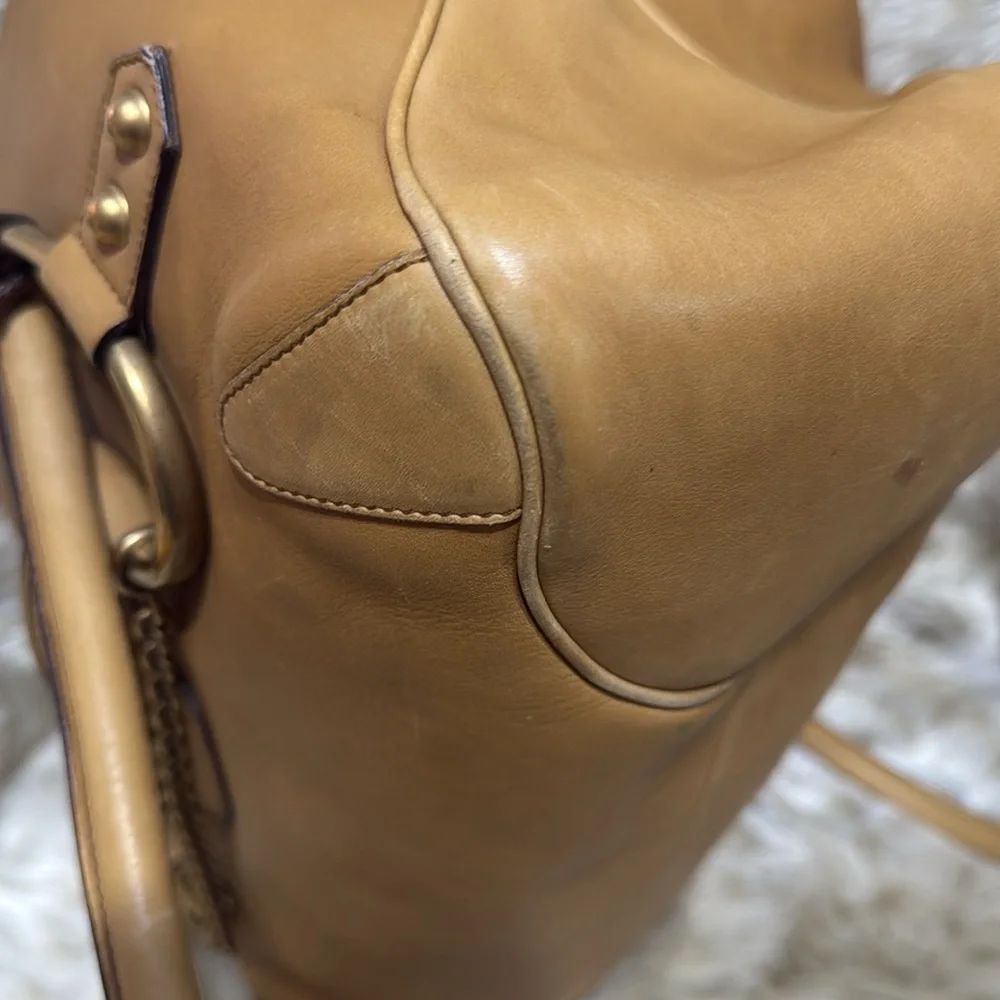 Gucci Women's Tan Leather Bag - Picture 10 of 16